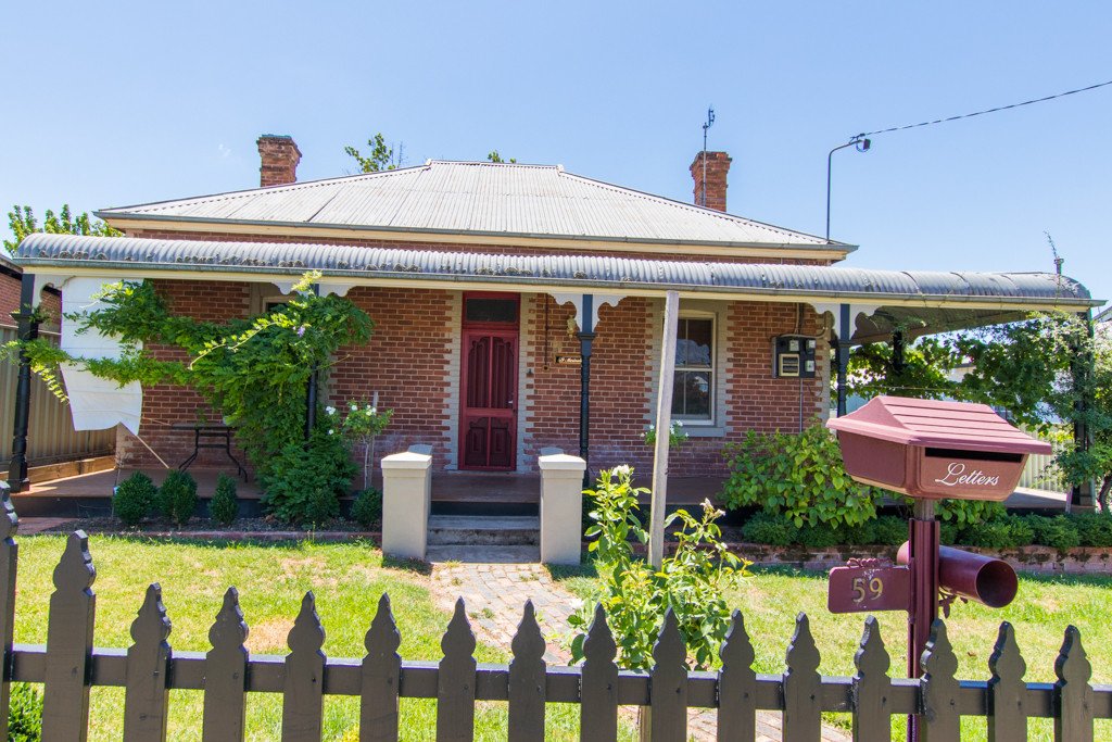 59 Merivale Street TUMUT 10