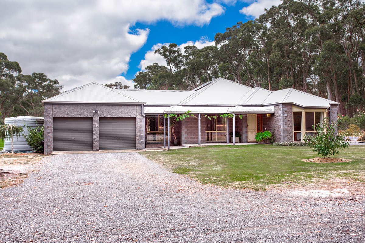 Photos: 59 Miners Hut Road