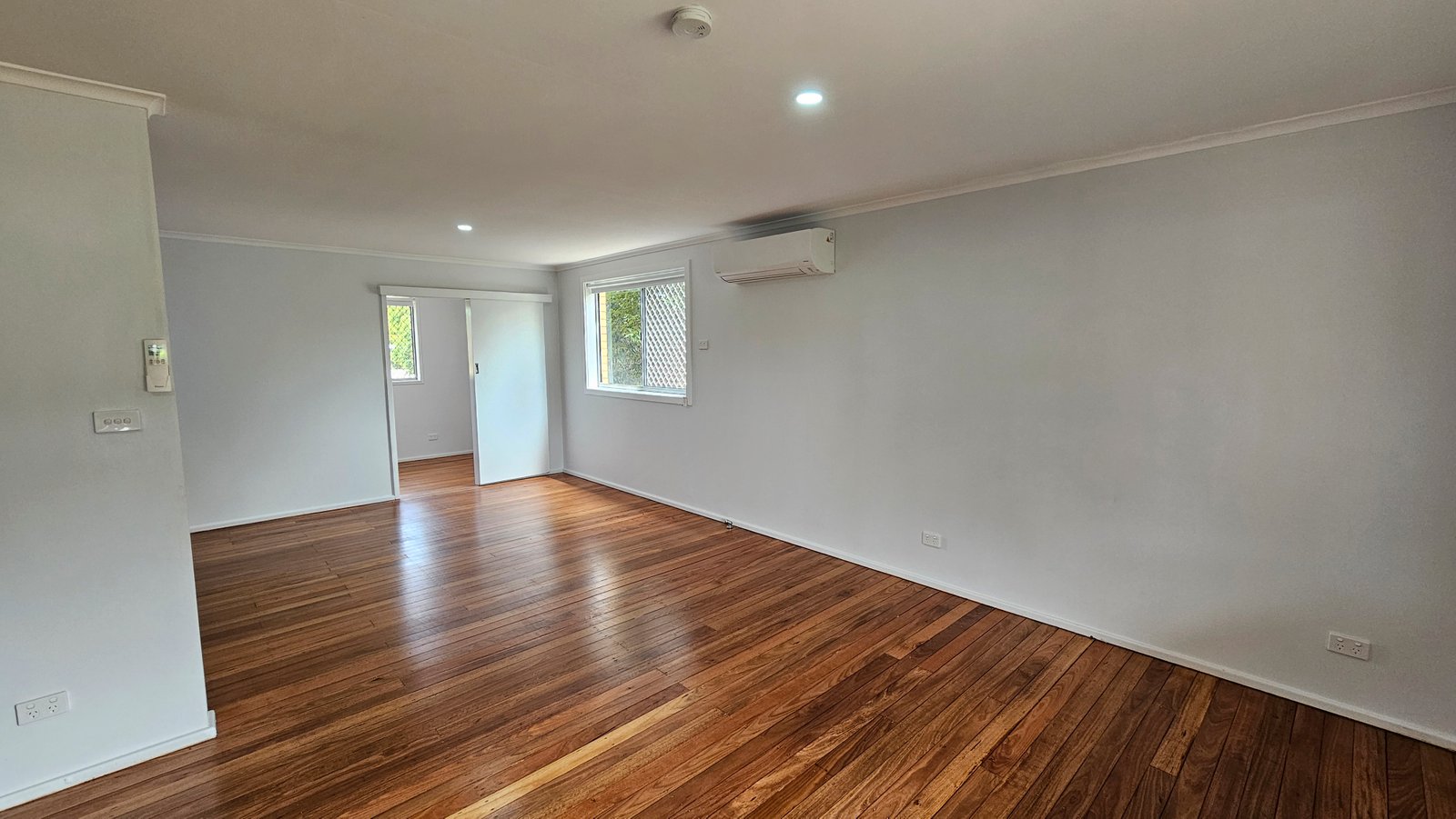 59 Minnamurra Crescent HILLVUE 3