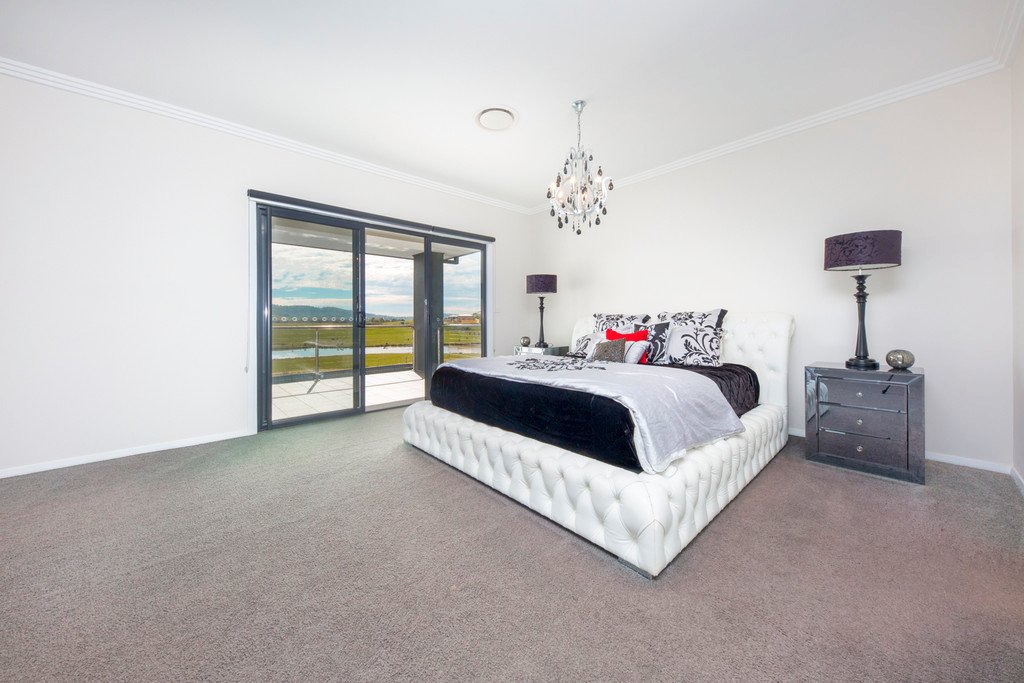 59 Niven Parade RUTHERFORD 14