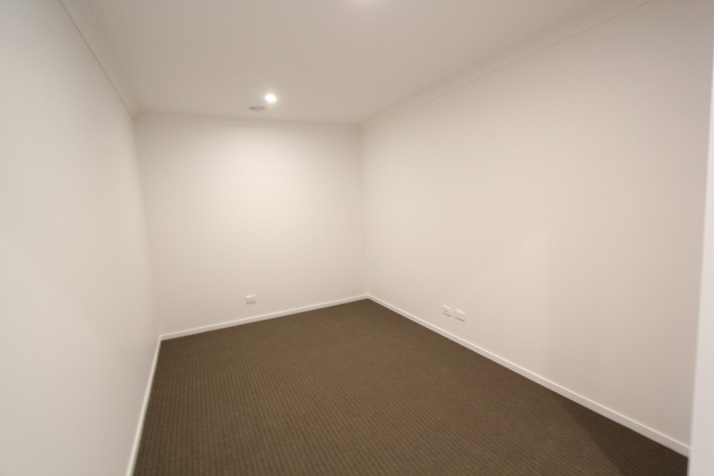 59 O'Shannassy Pde  Lucas 7