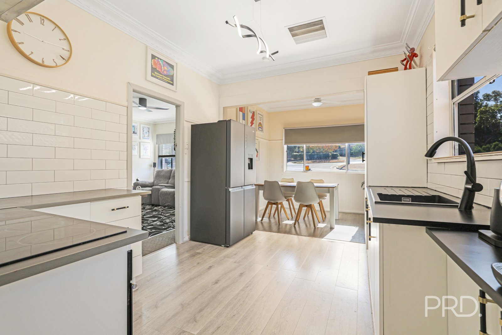 59 Peel Street TAMWORTH 7