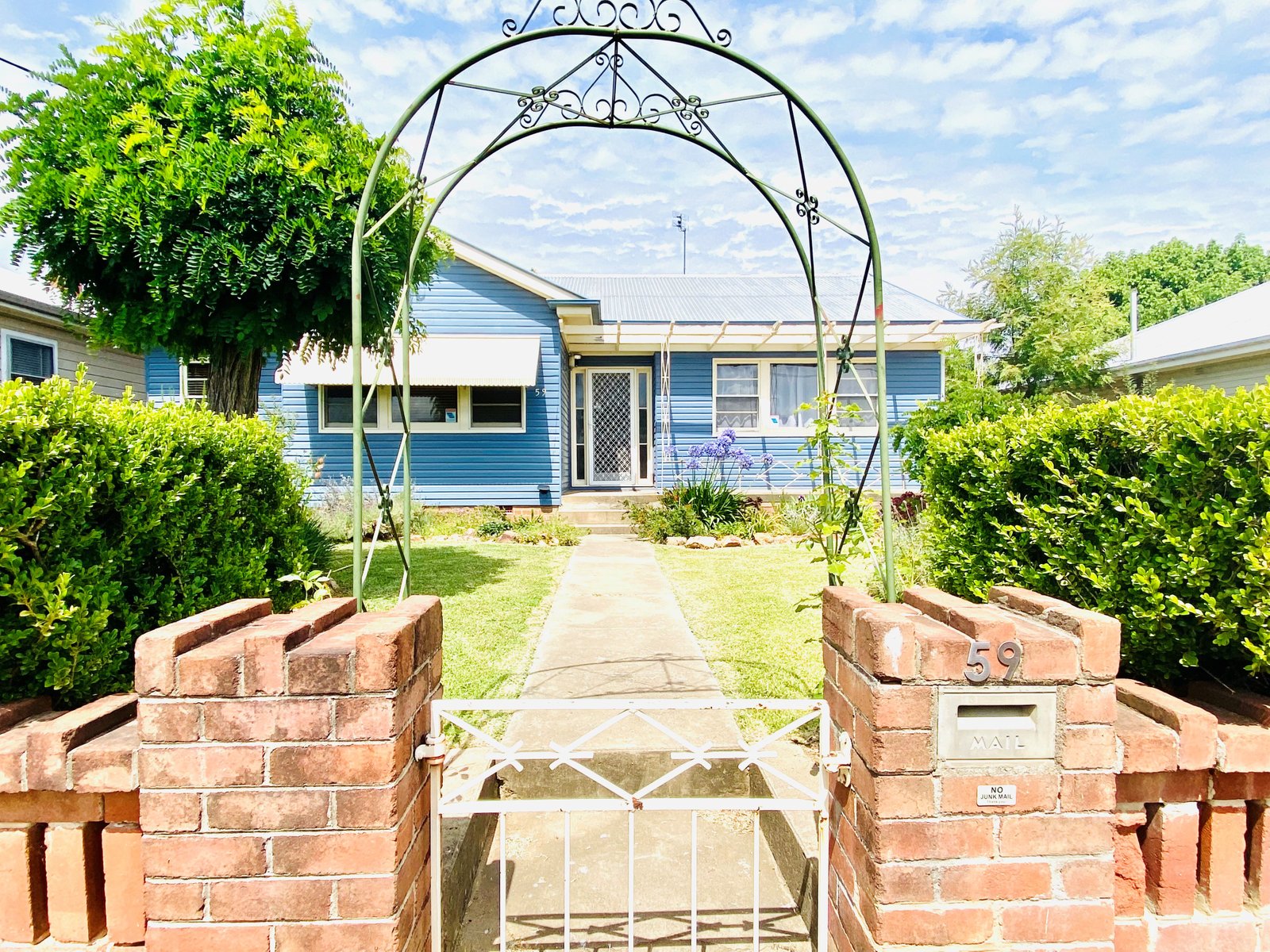 59 Phillip Street TAMWORTH 4