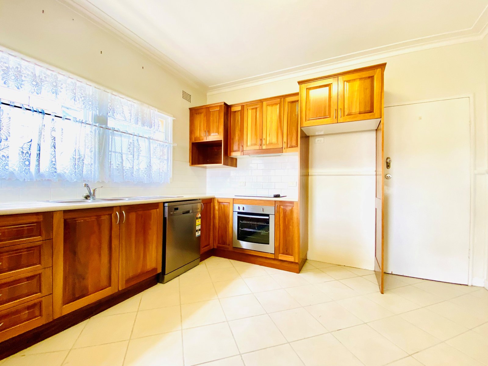 59 Phillip Street TAMWORTH 9