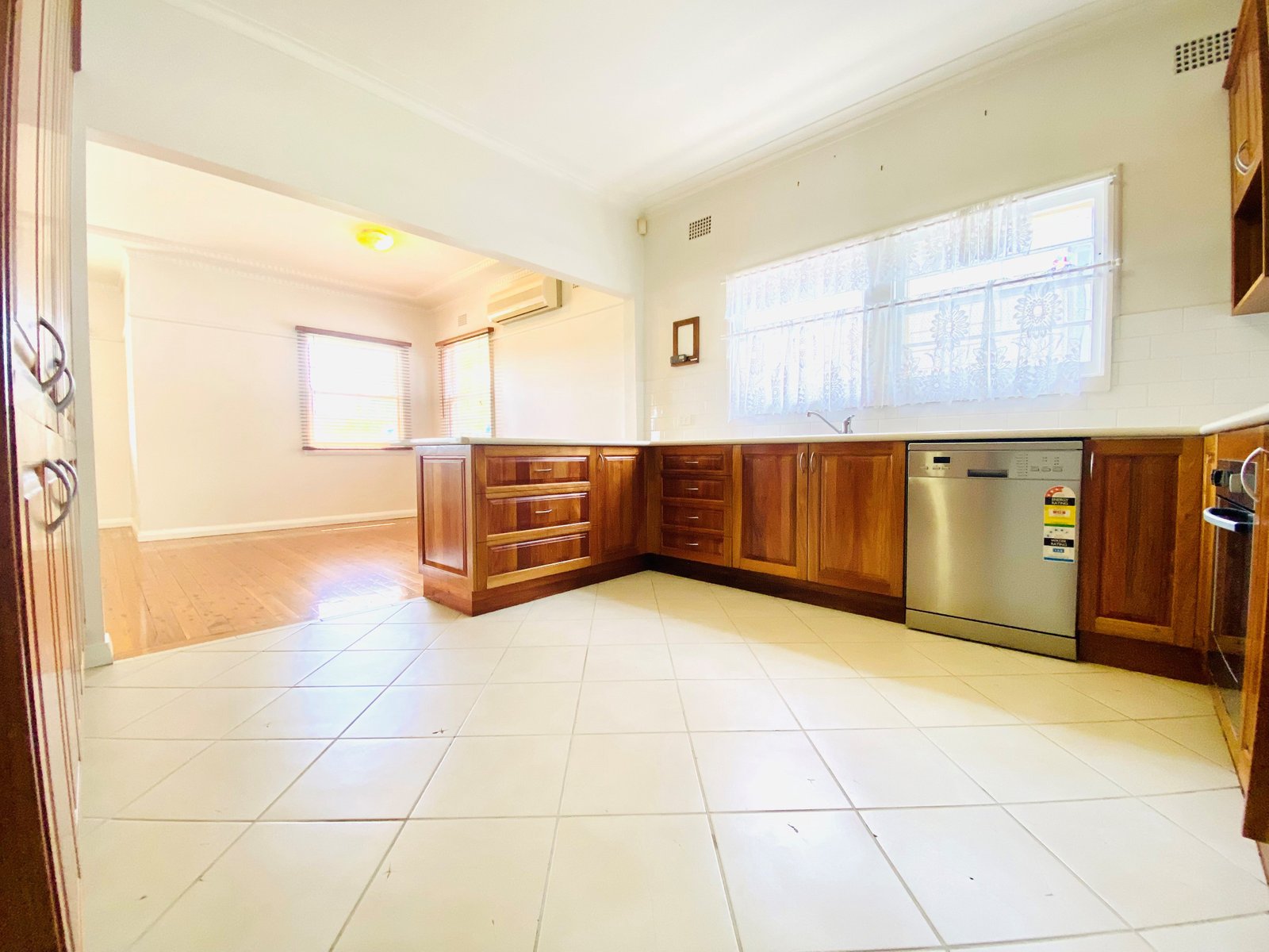 59 Phillip Street TAMWORTH 12
