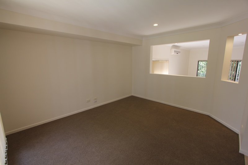 59 Riverwood Drive ASHMORE 8