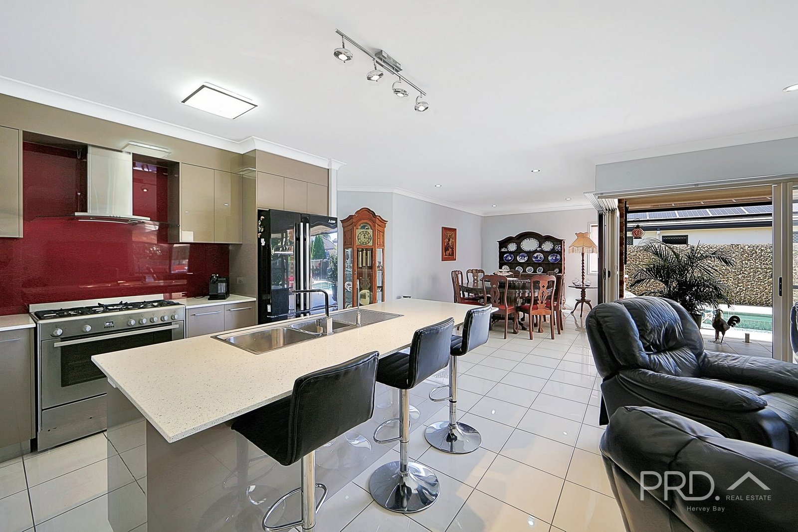 59 Royal Drive KAWUNGAN 11