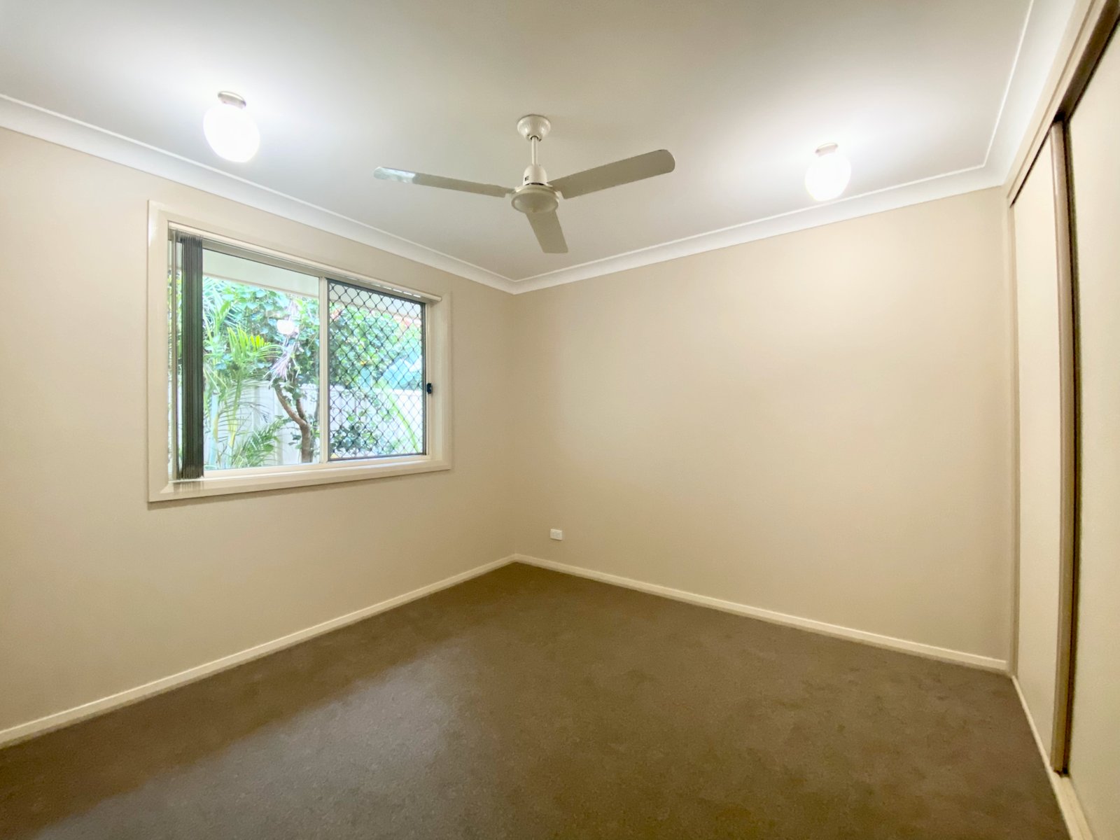 59 Saratoga Avenue CORLETTE 12