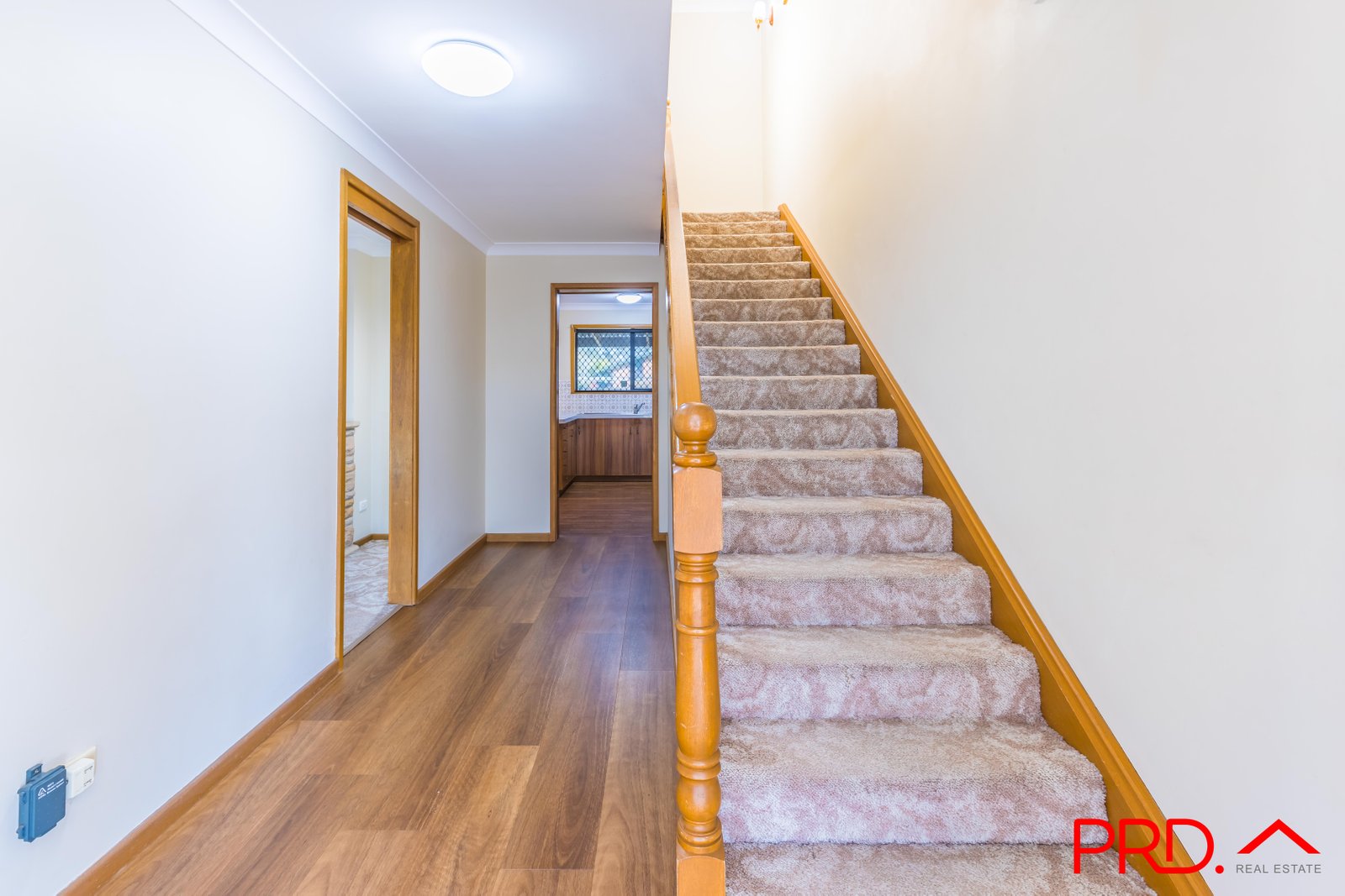 59 Susanne Street TAMWORTH 8