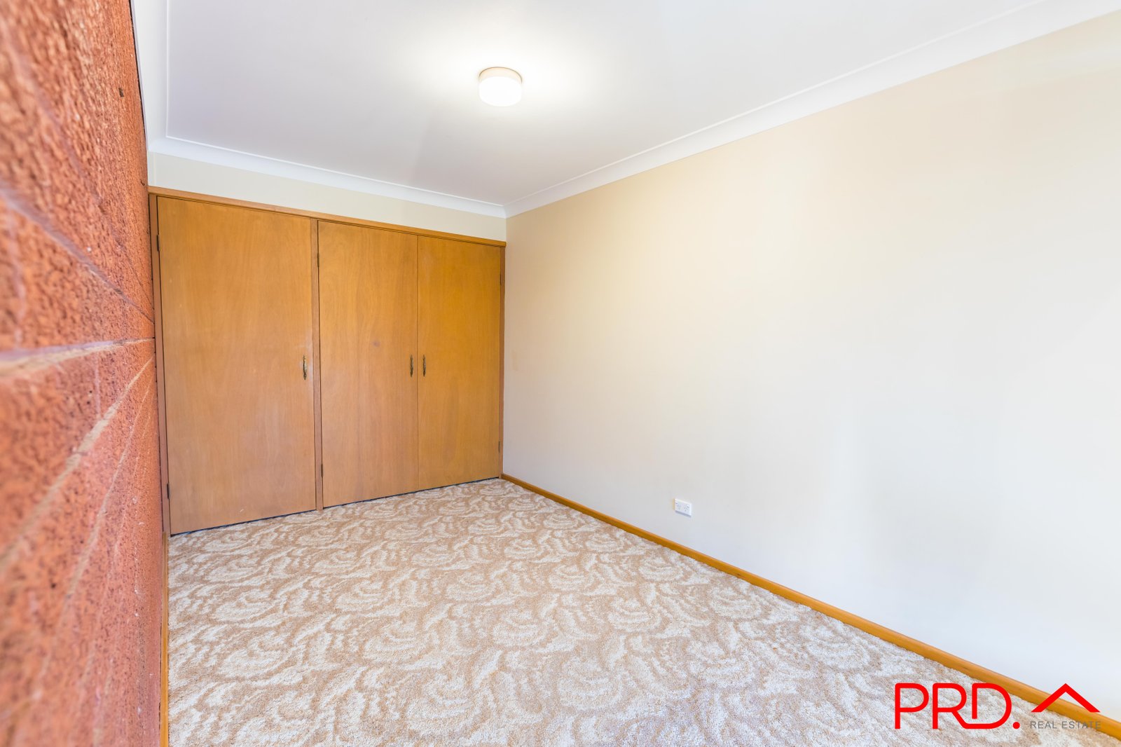 59 Susanne Street TAMWORTH 9