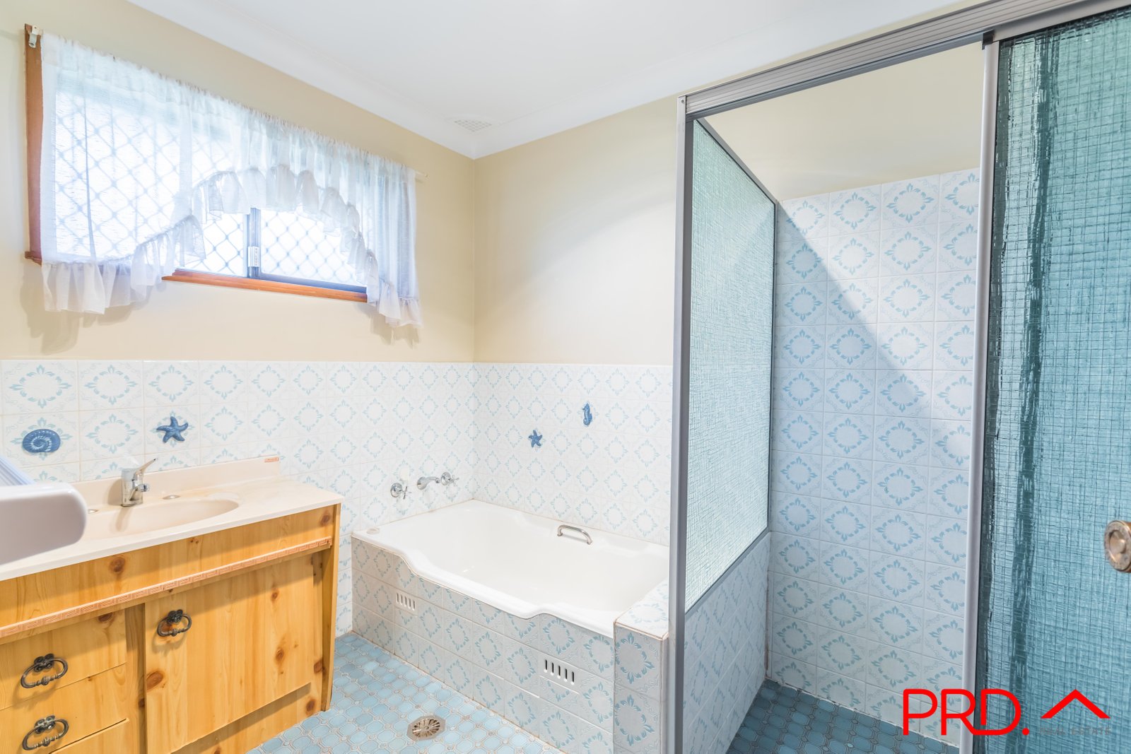 59 Susanne Street TAMWORTH 12