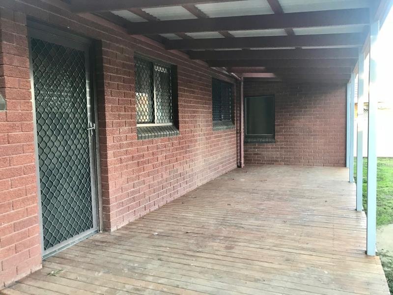 59 Susanne Street TAMWORTH 9