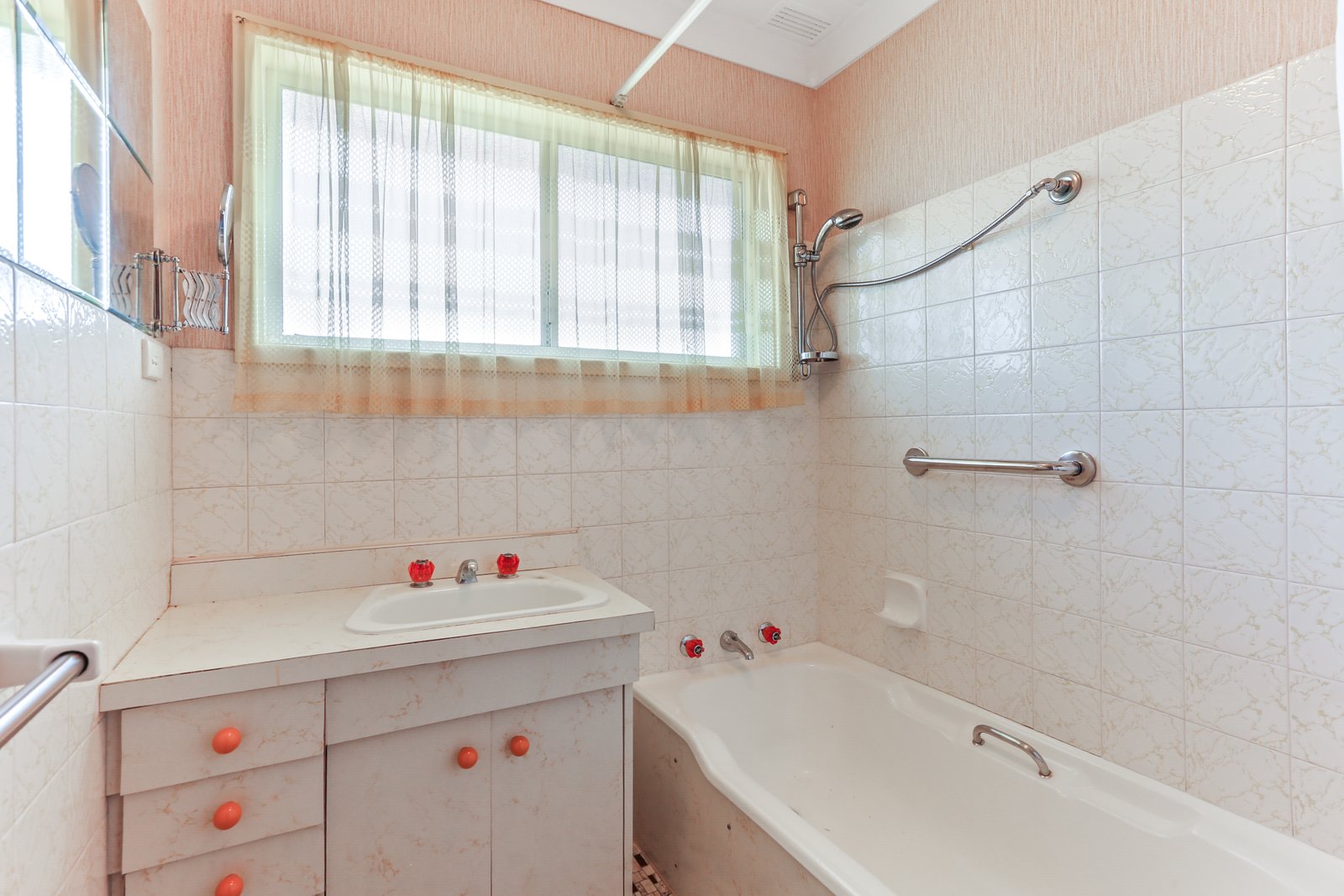 59 Thirroul Road KANAHOOKA 8