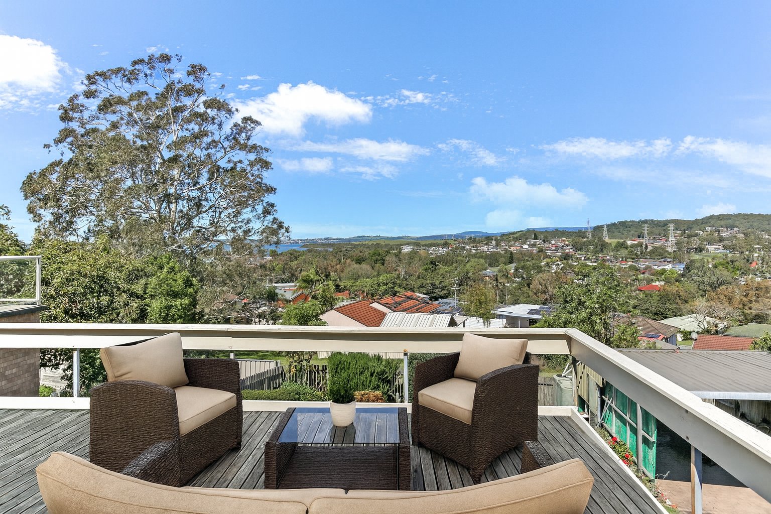 59 Thirroul Road KANAHOOKA 11