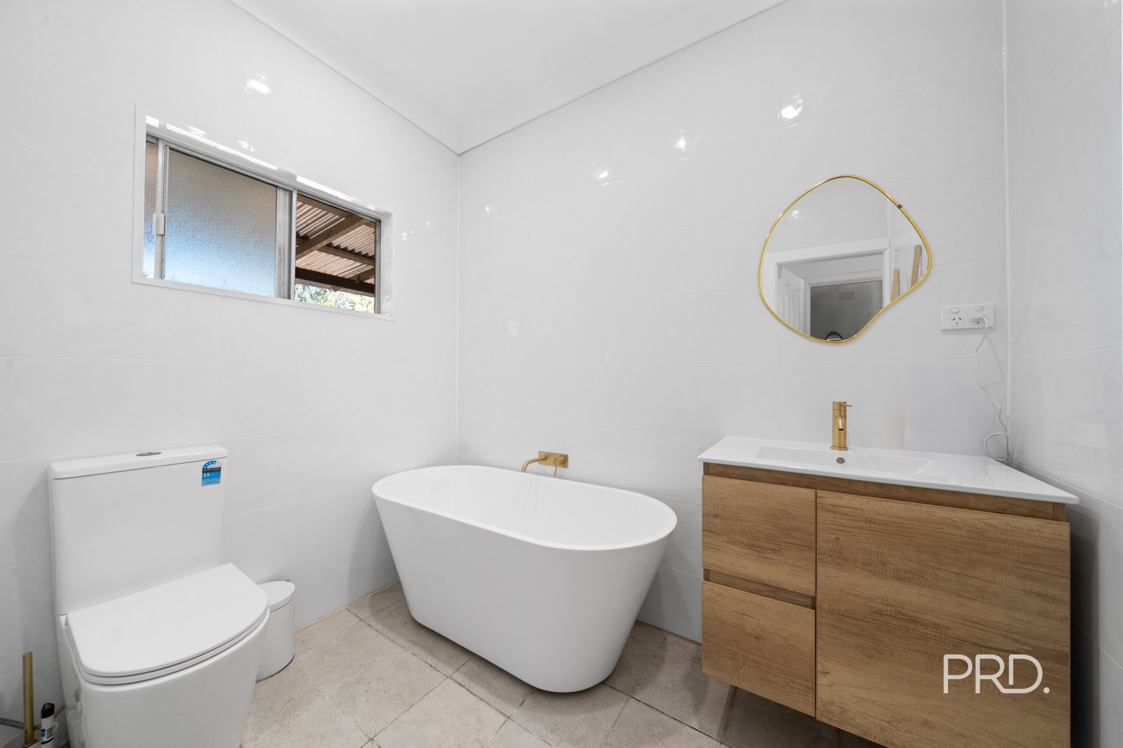 59 Warrawong Street KOORINGAL 9