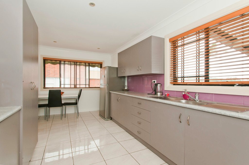 59 Weringa Avenue LAKE HEIGHTS 3