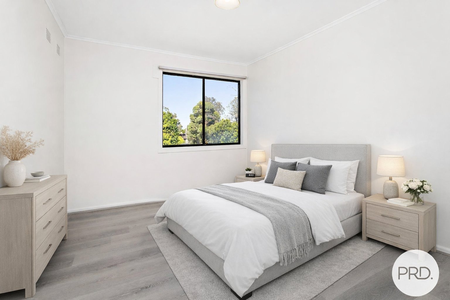 590 Northcliffe Drive BERKELEY 5