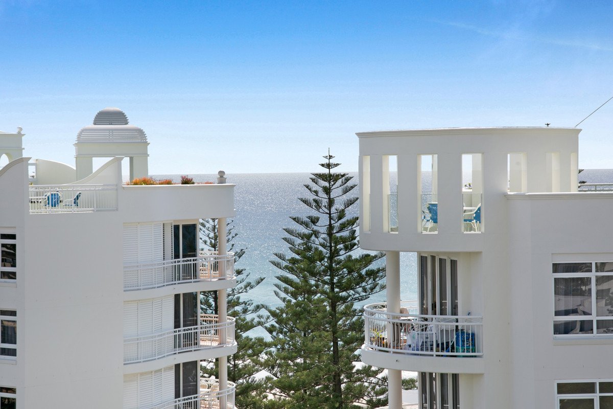 59/1969 Gold Coast Highway Burleigh Heads 31