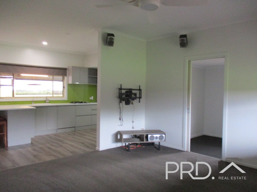 592 DAIRTNUNK AVE  CARDROSS 10