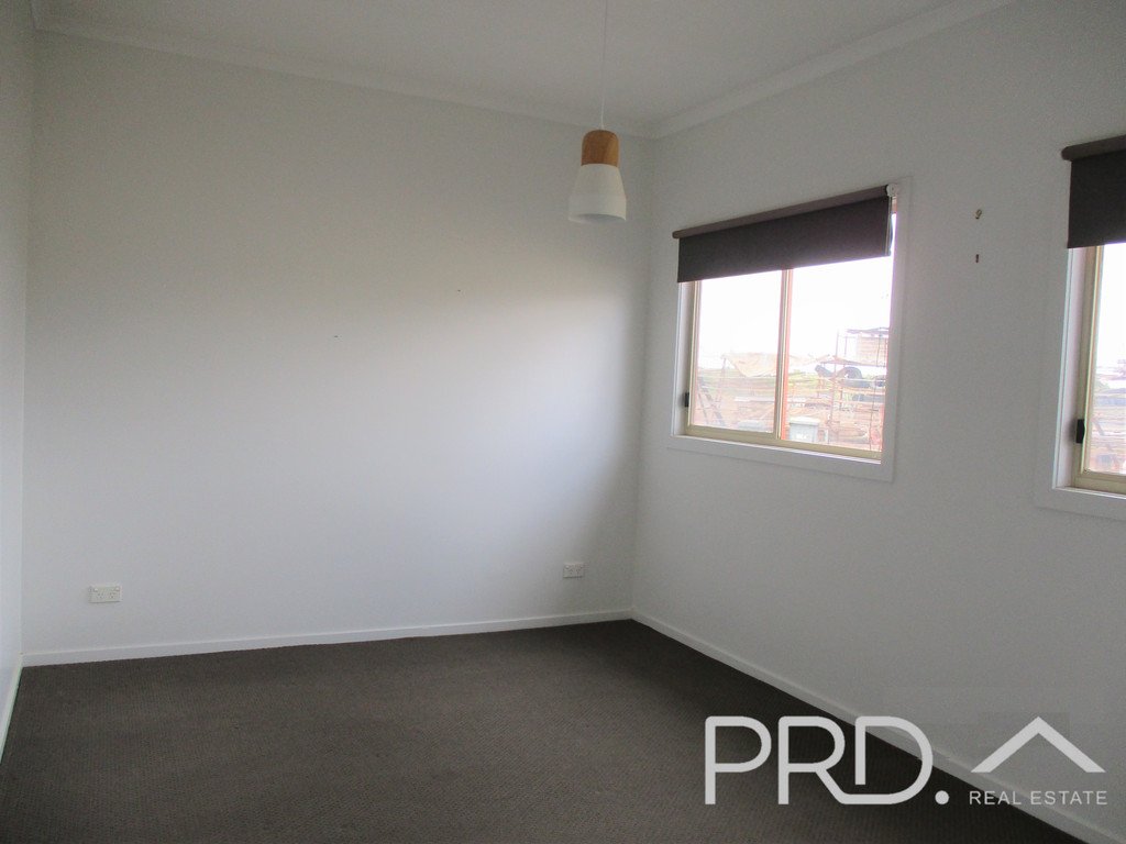 592 DAIRTNUNK AVE  CARDROSS 15