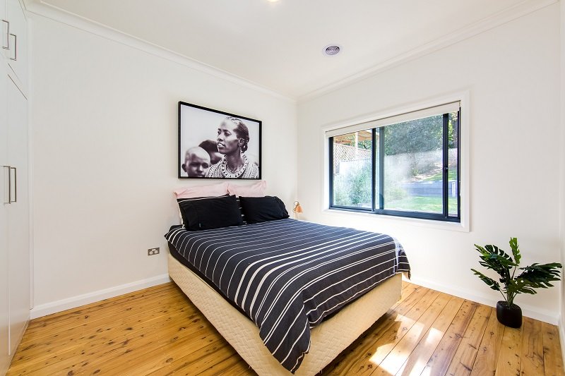 593 Read Place ALBURY 7