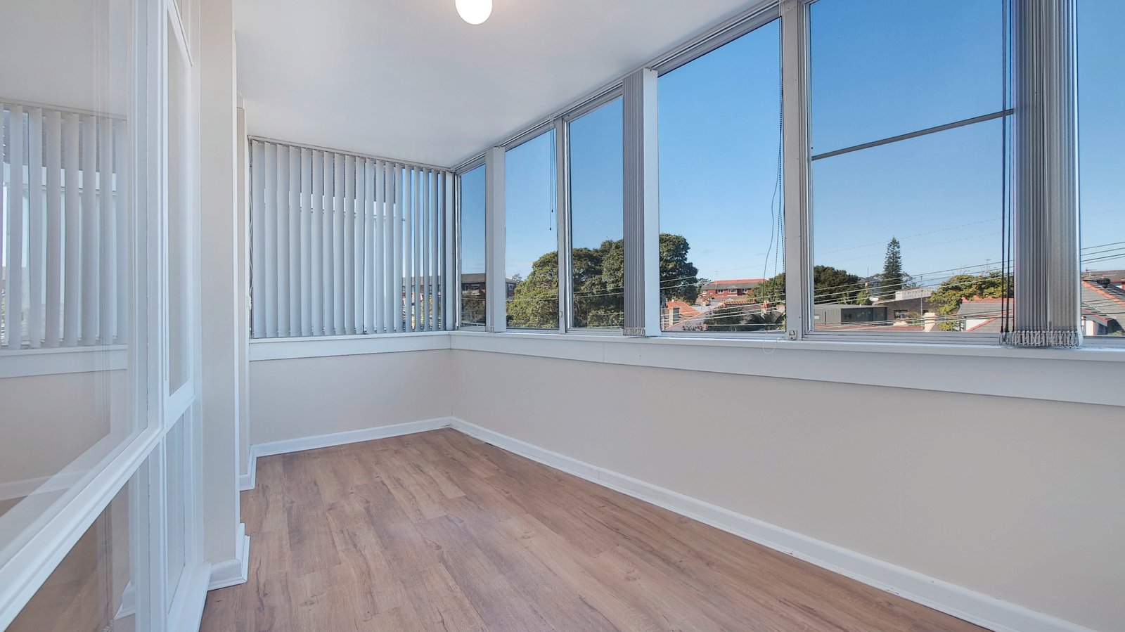 5/94 Perouse Road RANDWICK 4