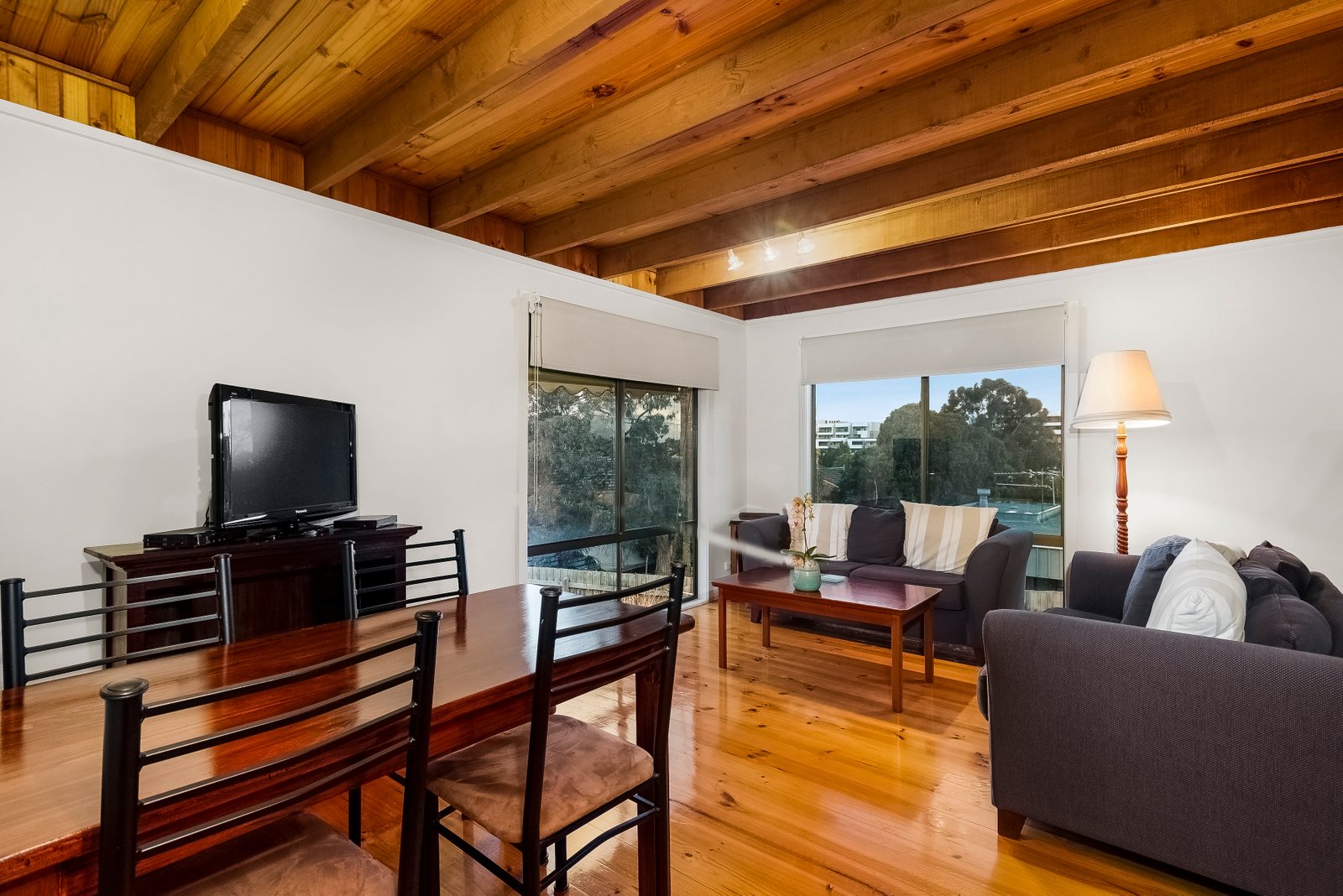 Gallery: 595 Warrigal Road