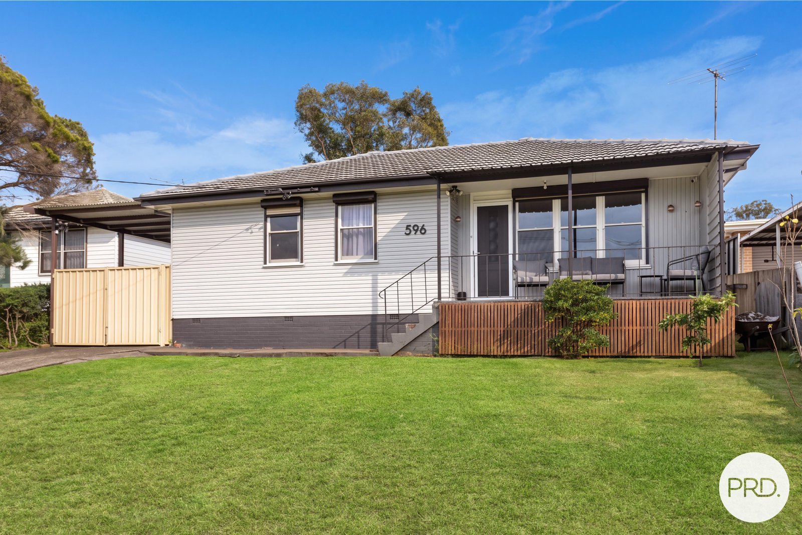 596 Northcliffe Drive BERKELEY 1