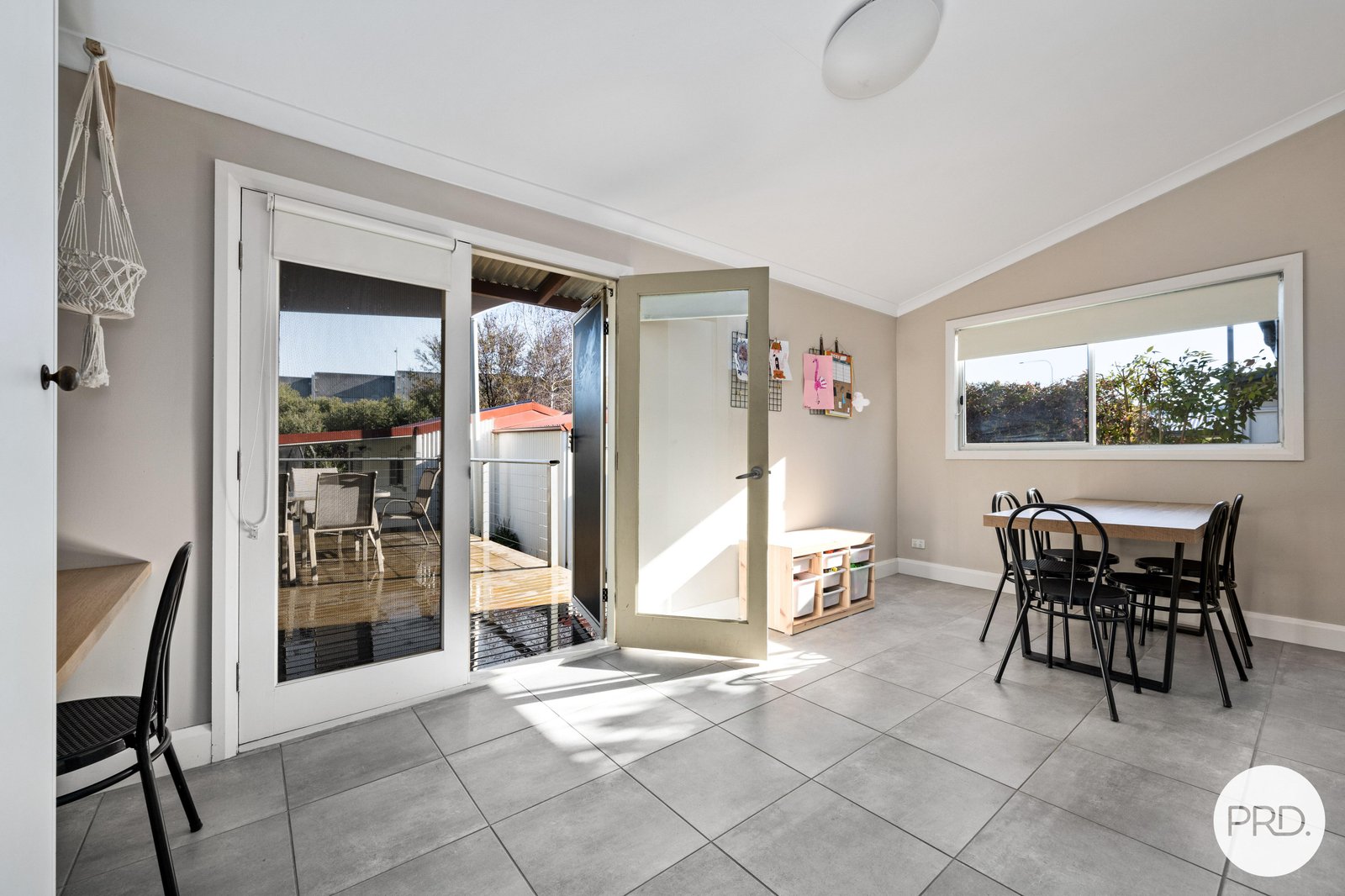 597 Broad Street EAST ALBURY 7