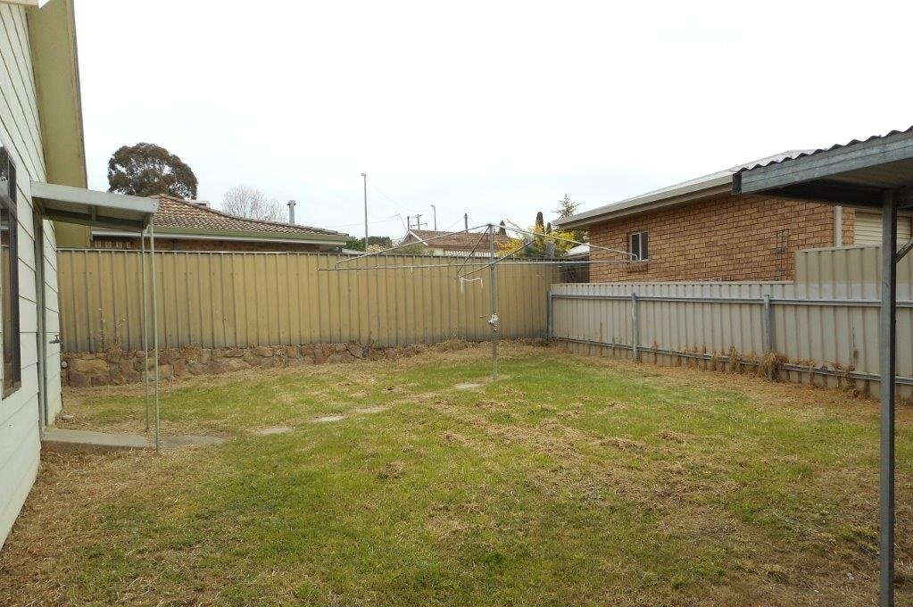 5/97 Capper Street TUMUT 7