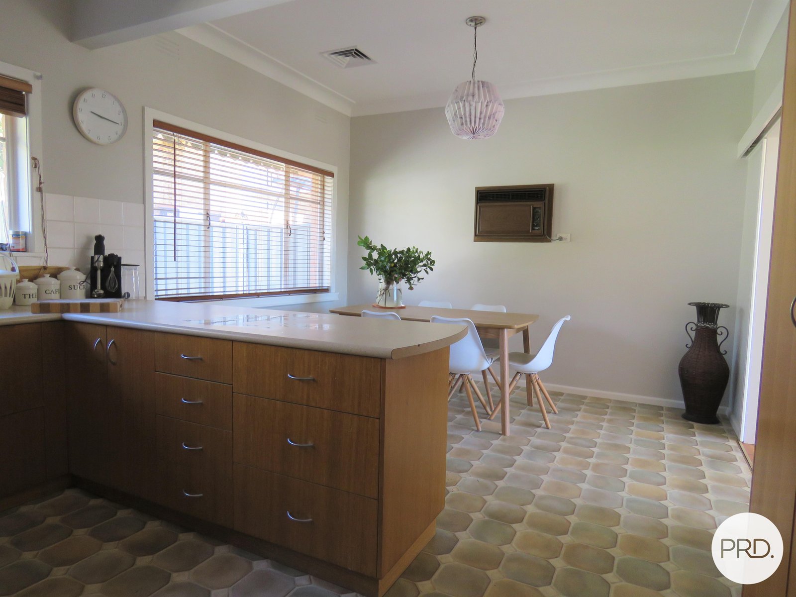 597 Paine Street ALBURY 6