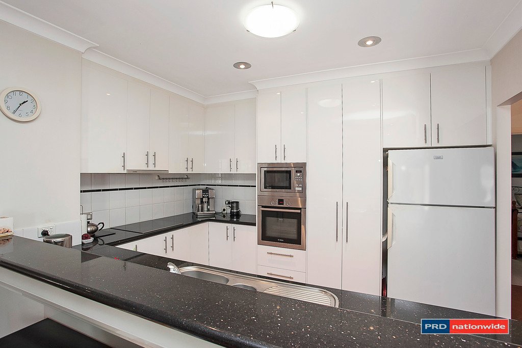5/99 Old Burleigh Road BROADBEACH 3