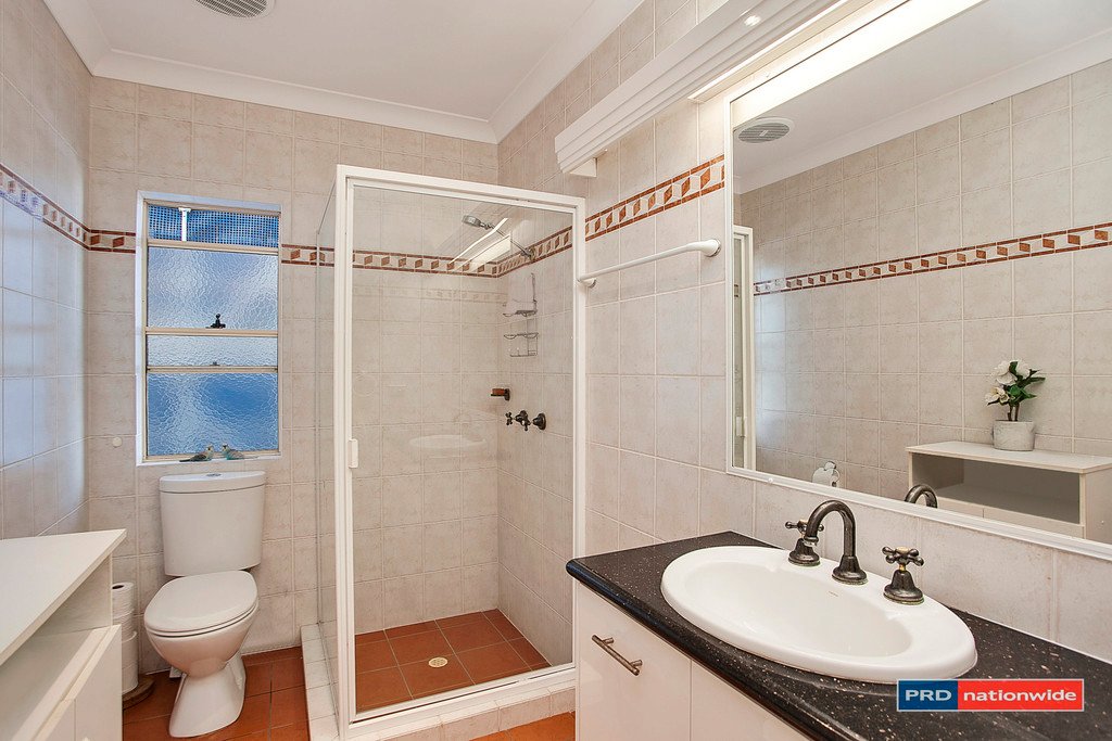 5/99 Old Burleigh Road BROADBEACH 12