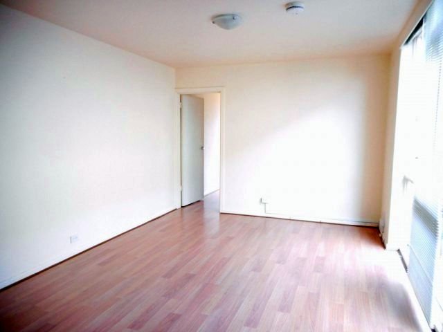 Gallery: 5/99 Osborne Street