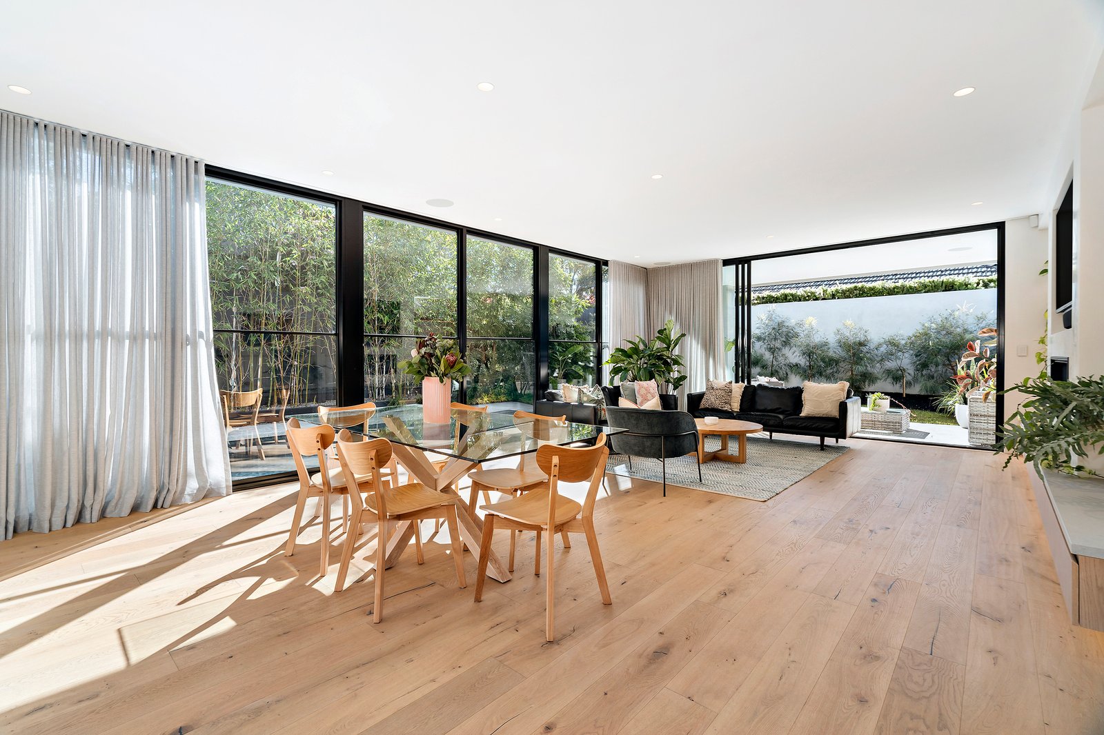Gallery: 59a Arkaringa Crescent