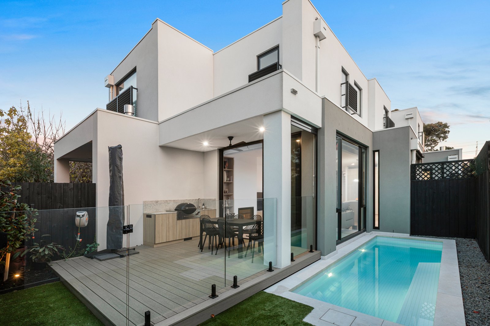 Gallery: 5A Apex Avenue