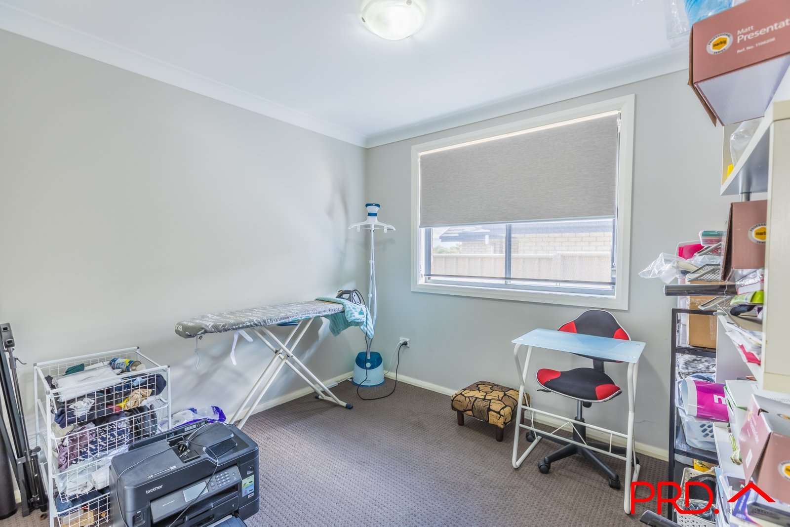 5a Brushbox Grove TAMWORTH 11