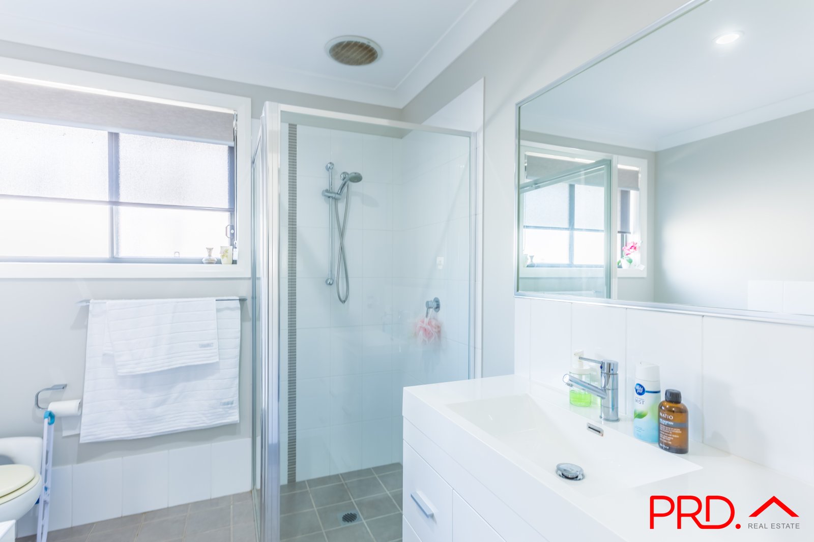 5a Brushbox Grove TAMWORTH 12