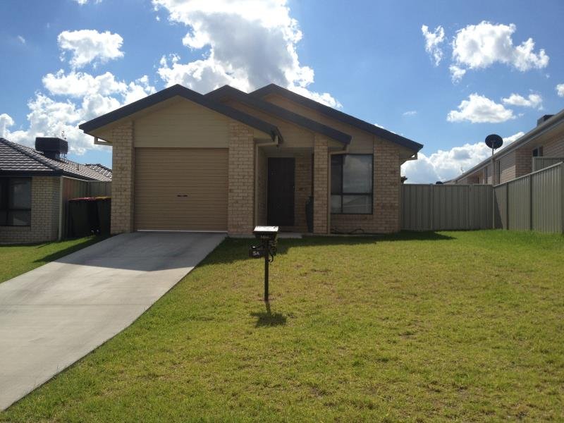 5a Brushbox Grove TAMWORTH 1