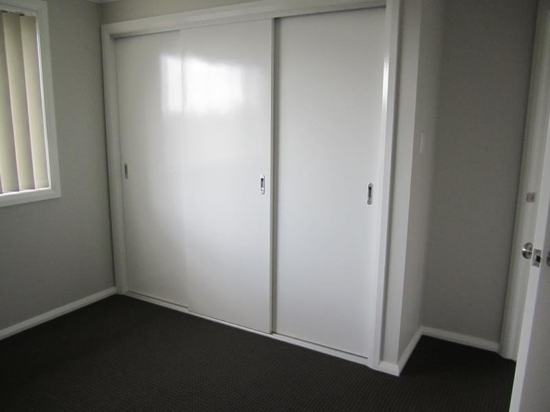 5a Brushbox Grove TAMWORTH 4