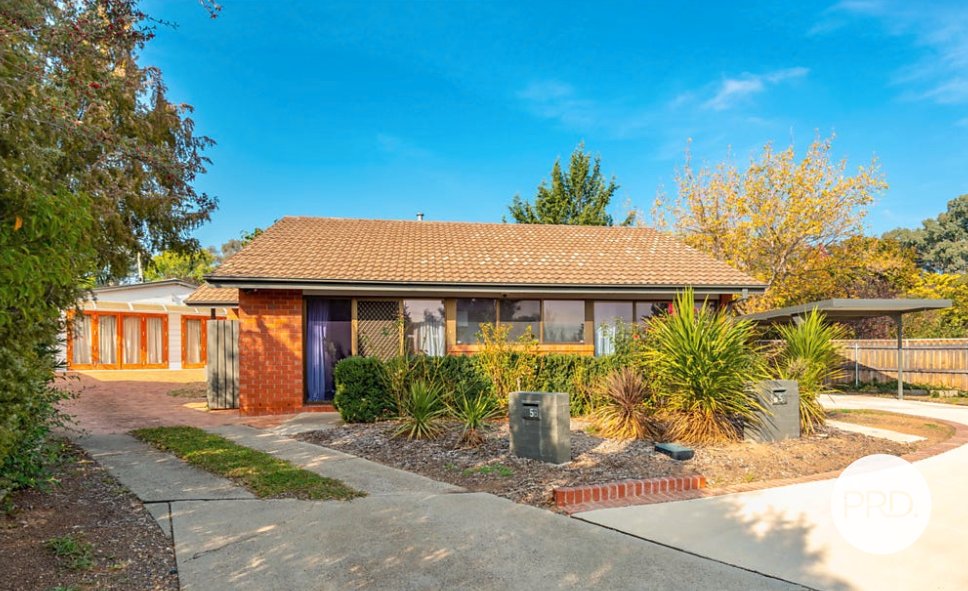 5A Burvill Place STIRLING 1