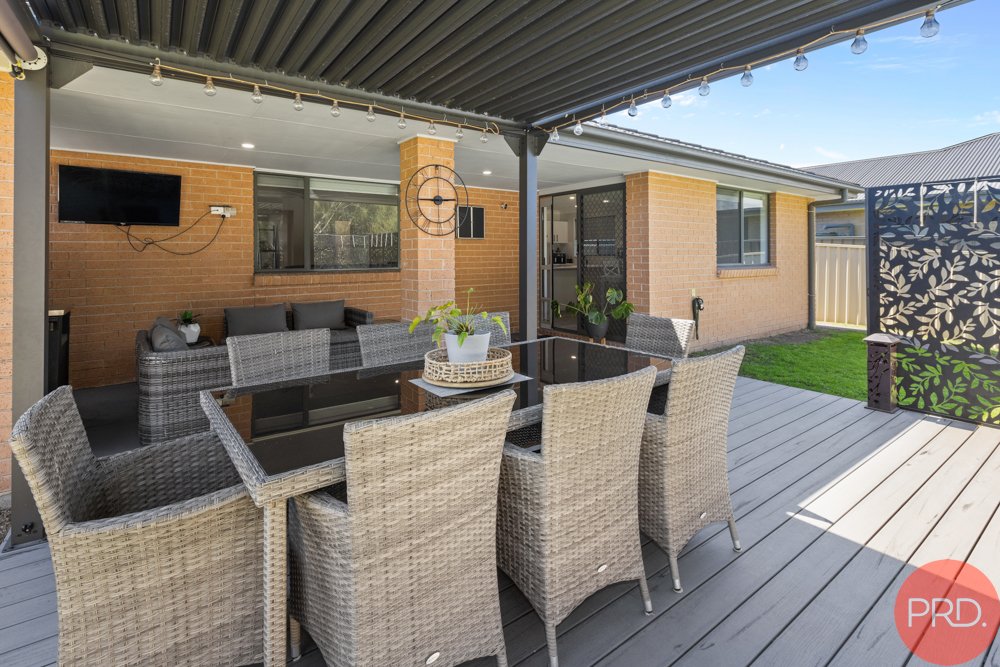 5A Devon Street GRETA 9