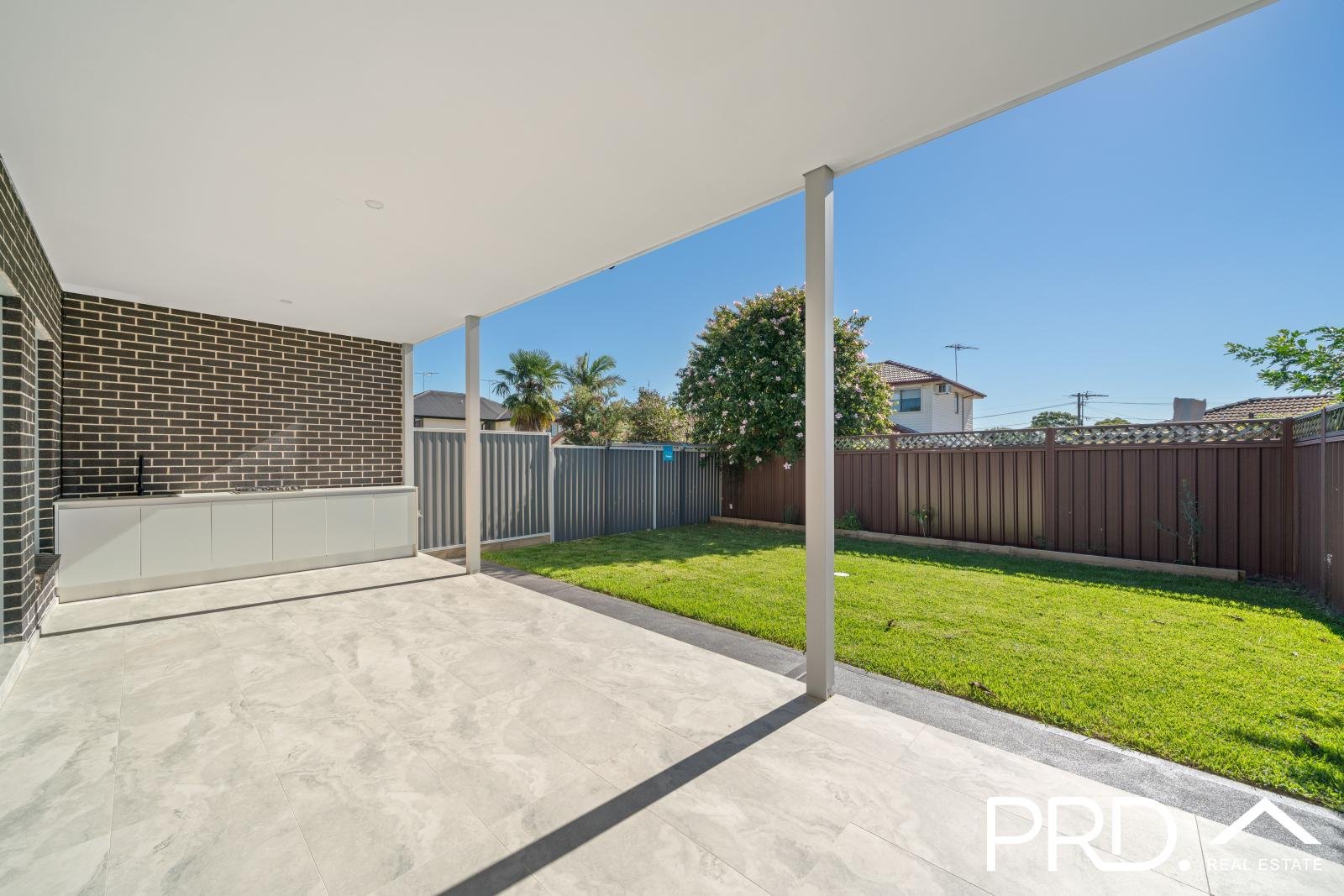 5a Grieve Crescent MILPERRA 5