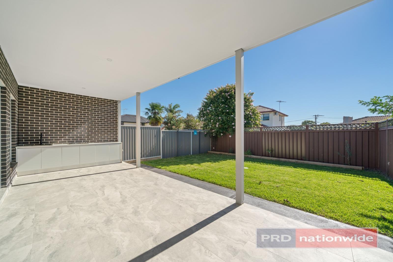 5a Grieve Crescent MILPERRA 5