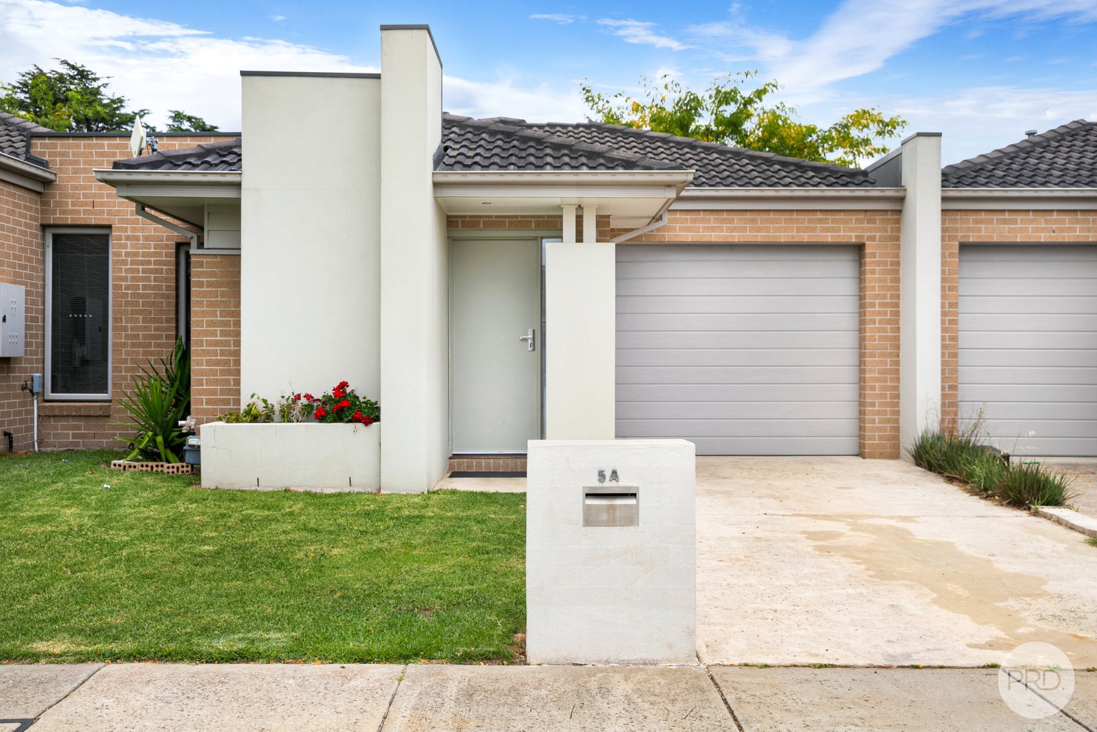 5A King George Way MITCHELL PARK 1