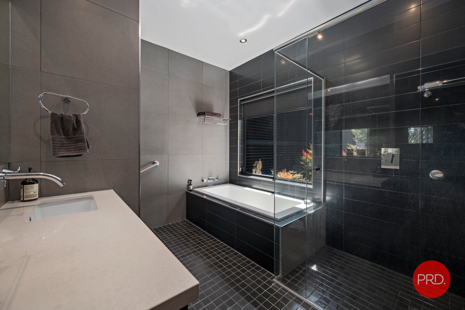 5A Malibu Drive KORORA 14