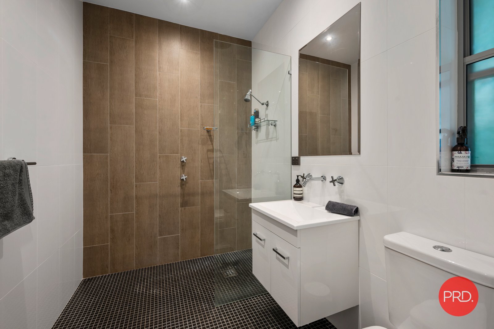 5A Malibu Drive KORORA 17