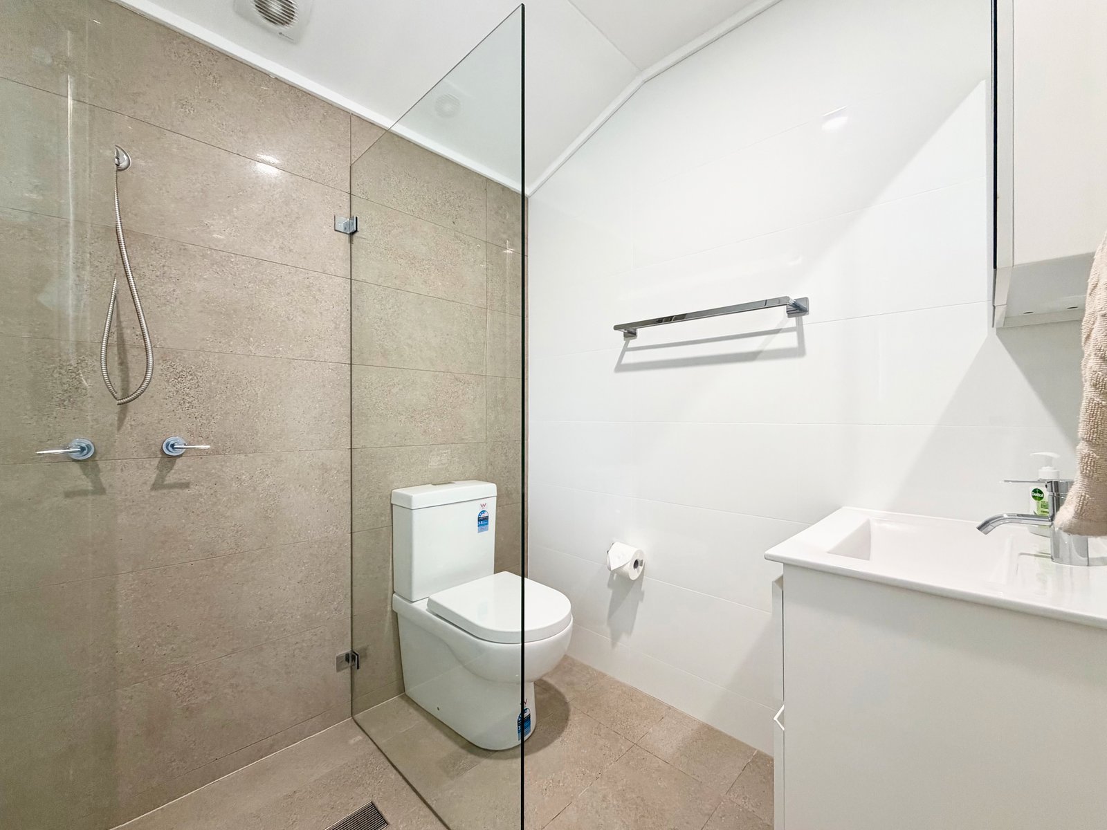 5a Market Street FINGAL BAY 17