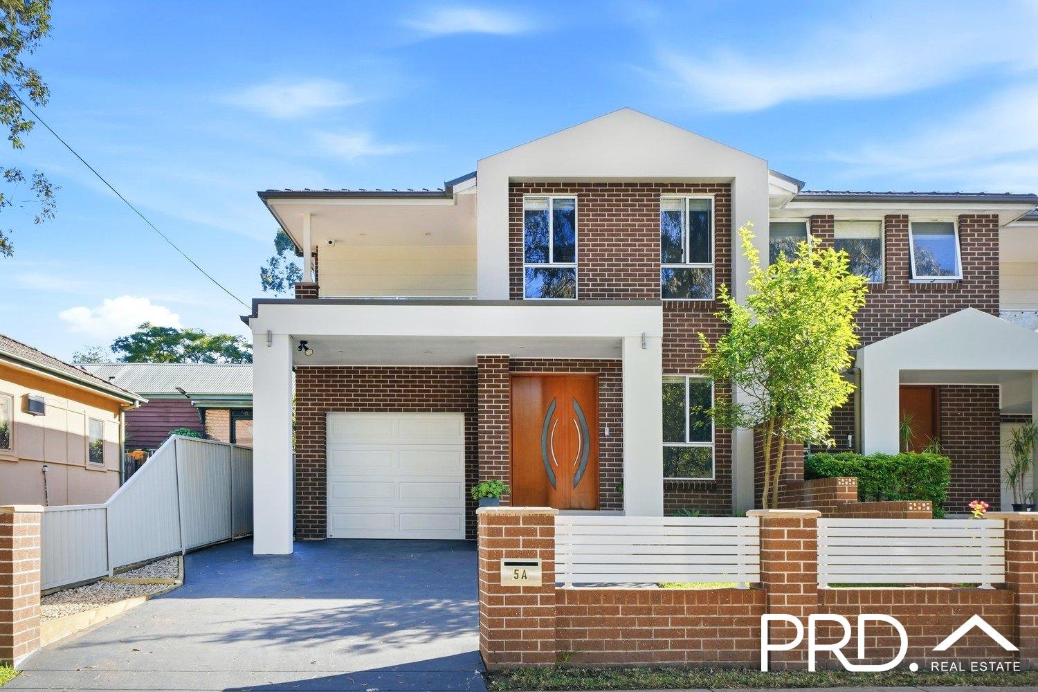 5a Monash Avenue EAST HILLS 1