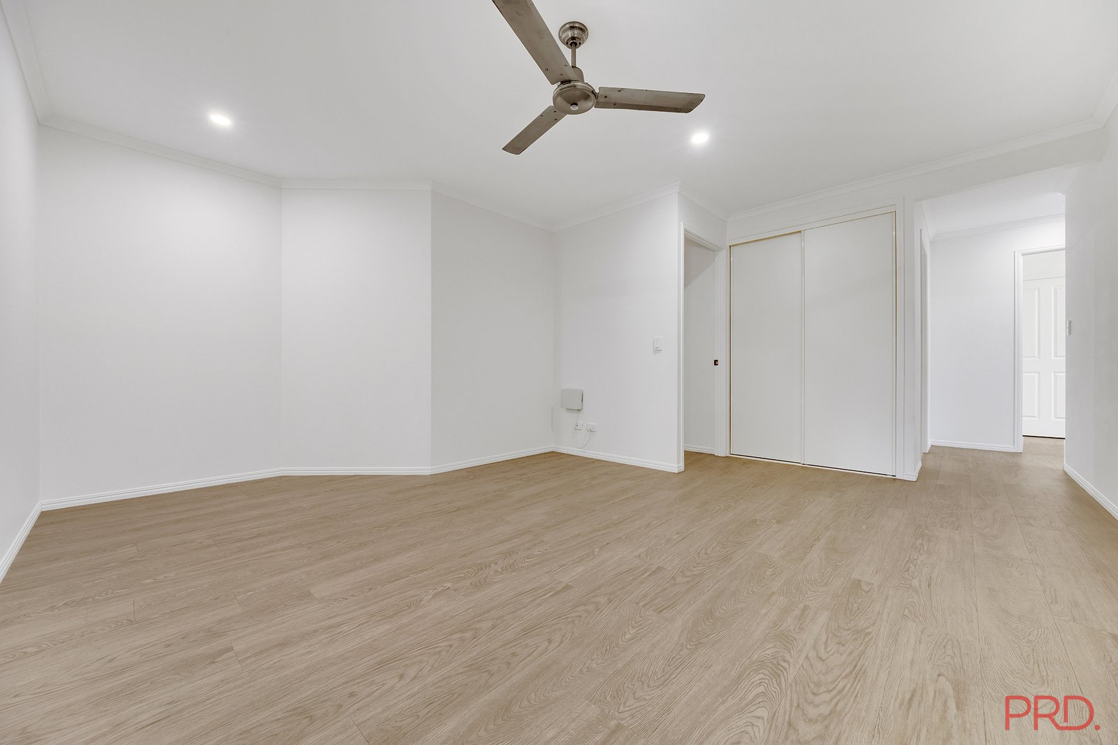 5A Rainer Court BENARABY 8